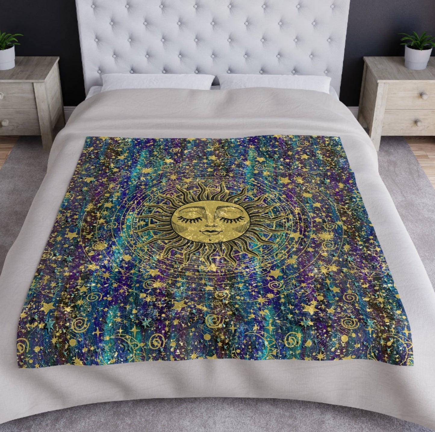 Celestial Sun & Stars Crushed Velvet Blanket – A Cozy Dreamer's Delight