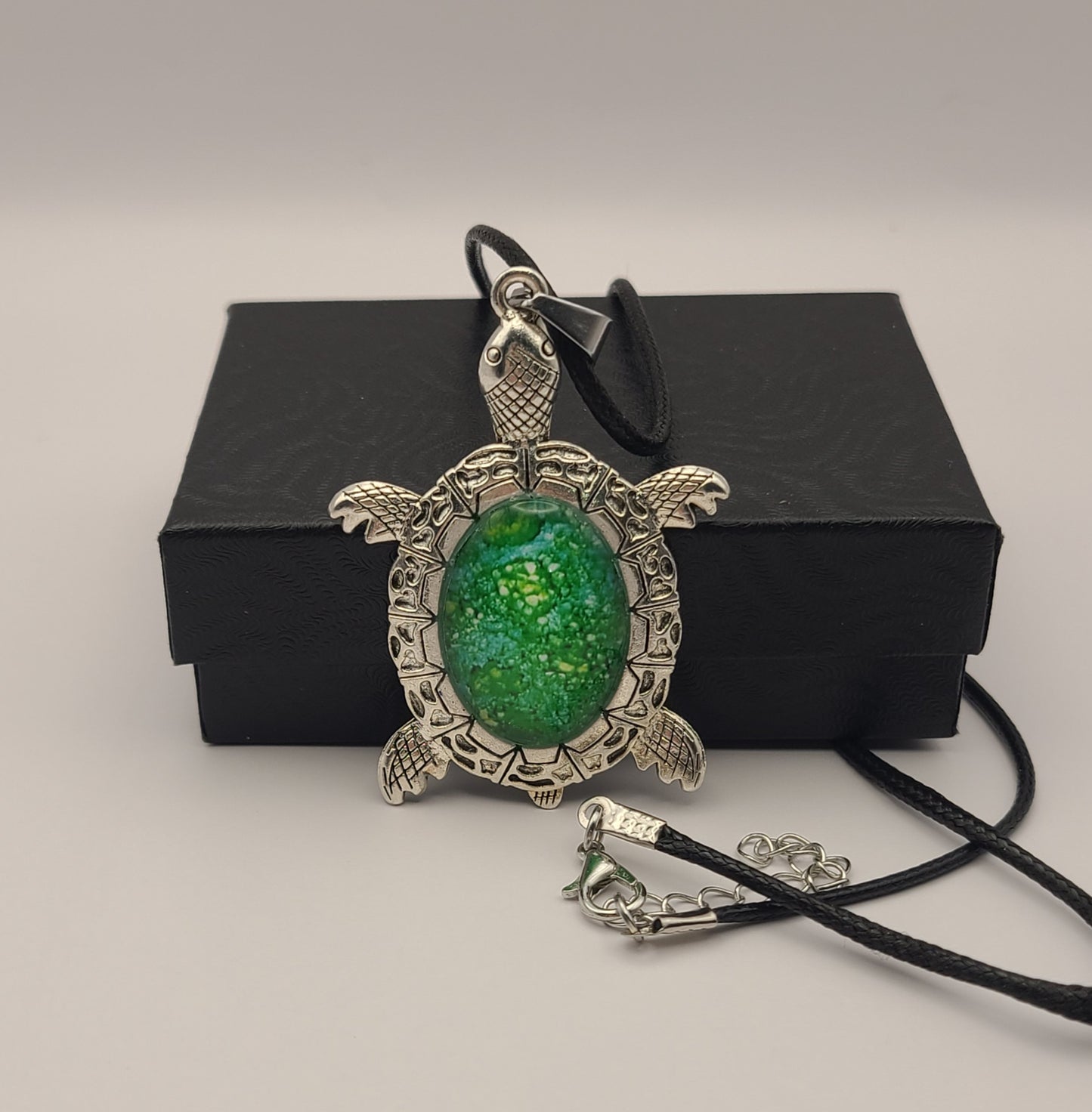 Sea Turtle Pendant – For Resilience, Strength & Perseverance ⭐⭐⭐⭐⭐ (1 review)