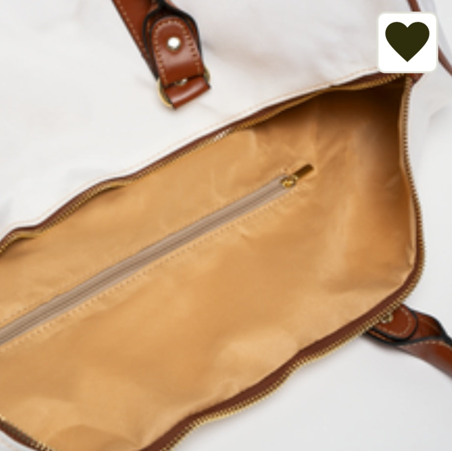 Angel Paws Waterproof Travel Bag – Carry-On Friendly