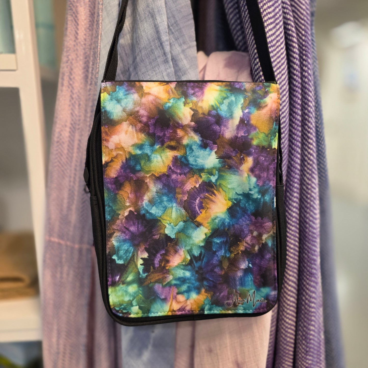 ✨ Fantasy - Art Crossbody Bag + Free Matching Earrings Set