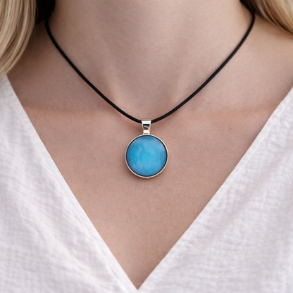 Throat Chakra Pendant Card – Vishuddha – Expression • Truth • Communication