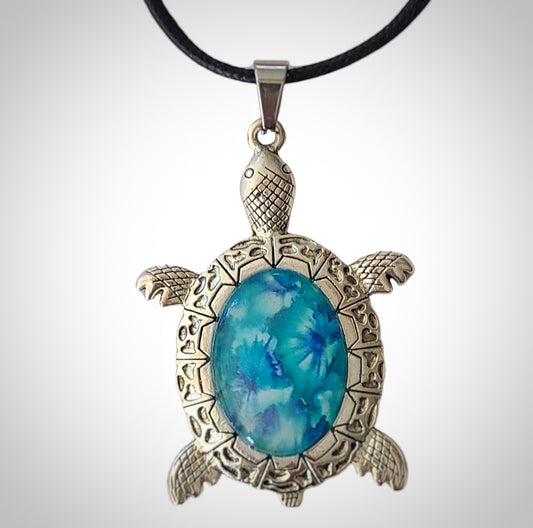 Turtle Pendant – A Symbol of Resilience, Strength & Perseverance